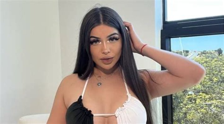 Alina Rose Height, Weight, Net Worth, Age, Birthday, Wikipedia, Who, Instagram, Biography