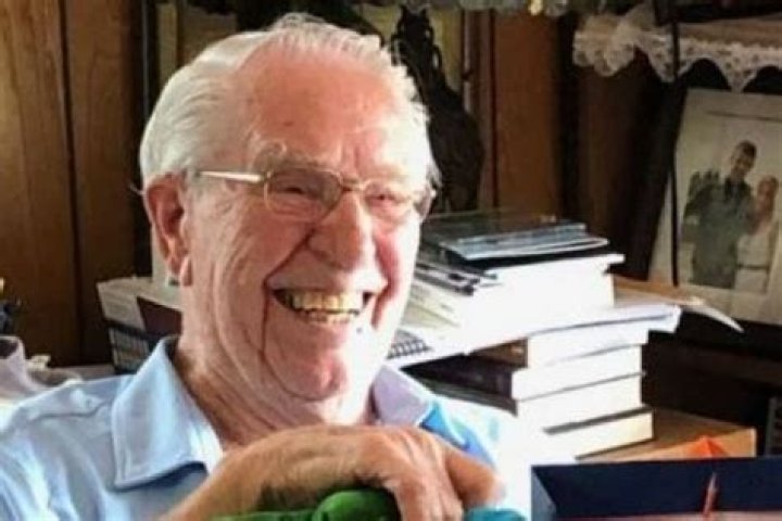 All About Les Feldick I Age, Net Worth, Relationship, Career