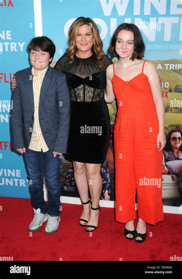 Ana Gasteyer Parents: Who Are Phil Gasteyer & Mariana Roumell-Gasteyer?