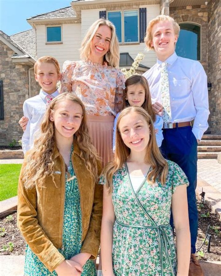 Caroline Shively Wikipedia: Everything To Know About The Journalist