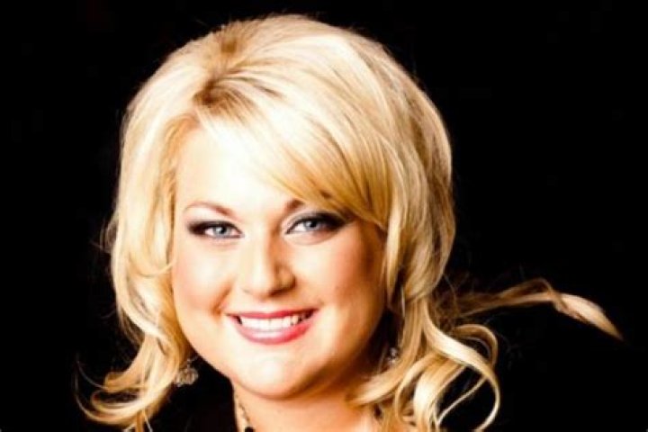 Did Mike And Kelly Bowling Get Divorced? What Happened Her Family?