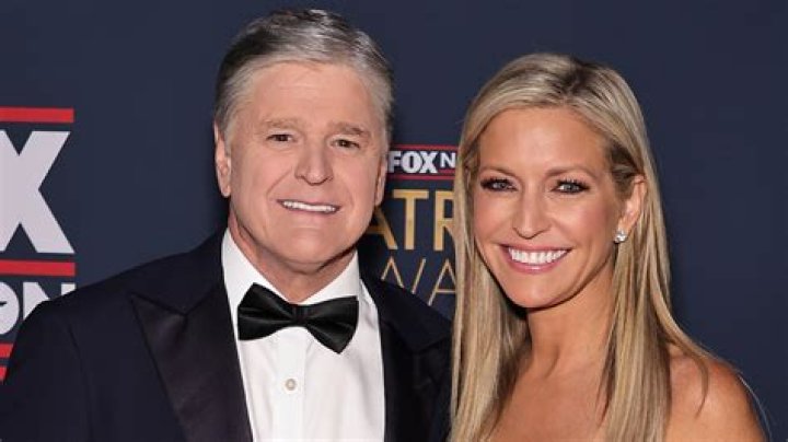 Does Sean Hannity Have A New Wife? More About His Girlfriend Ainsley Earhardt And Net Worth 2022