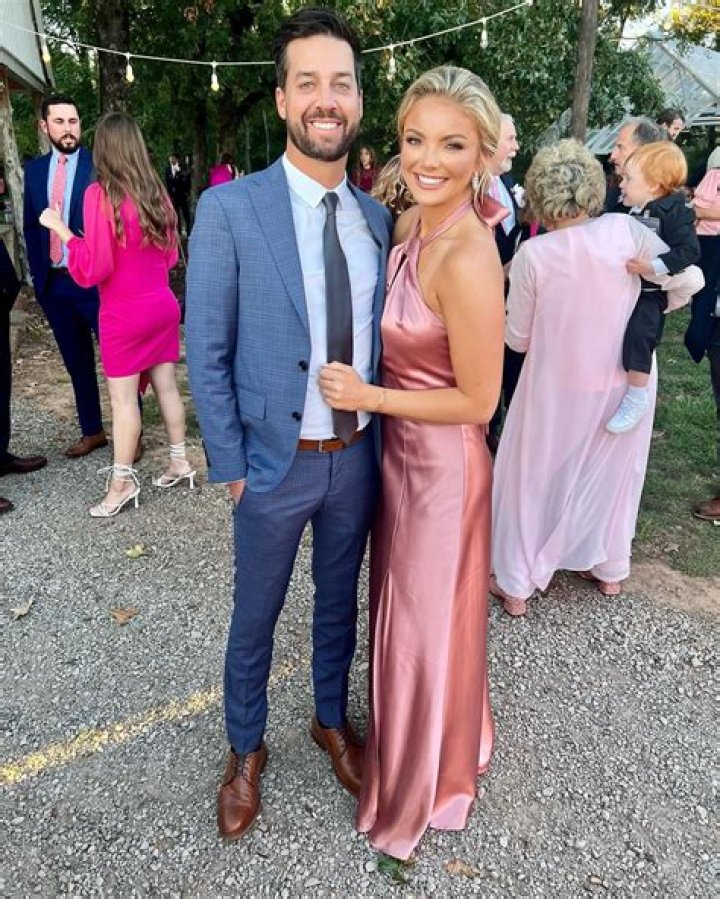 John Crist (Comedian) Wiki-Bio, Age, Parents, Family, Girlfriend, Height and Net Worth