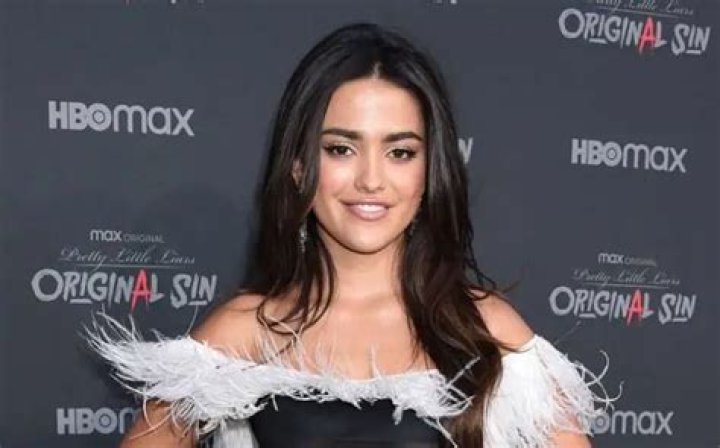 Maia Reficco Height, Weight, Net Worth, Age, Birthday, Wikipedia, Who, Instagram, Biography
