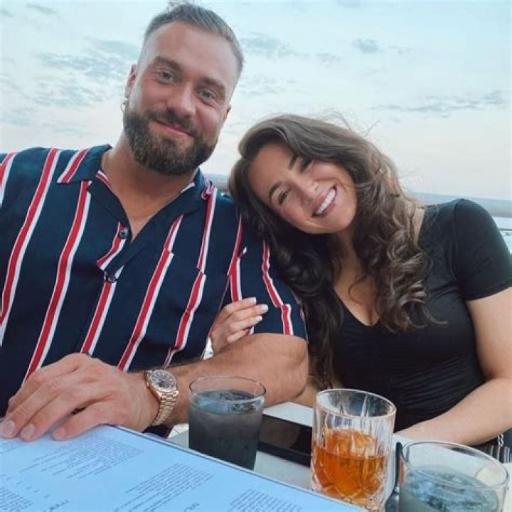 Nicole Borda Body, Fitness Model, Boyfriend & Net Worth