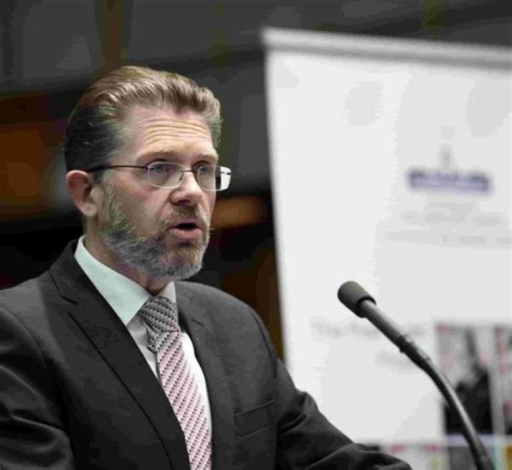 Scott Ryan is married to Helen Ryan. Rumors and Controversies