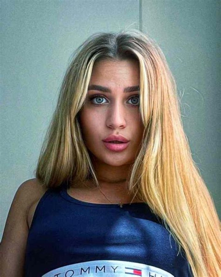 Siena Filippi Height, Weight, Net Worth, Age, Birthday, Wikipedia, Who, Nationality, Biography